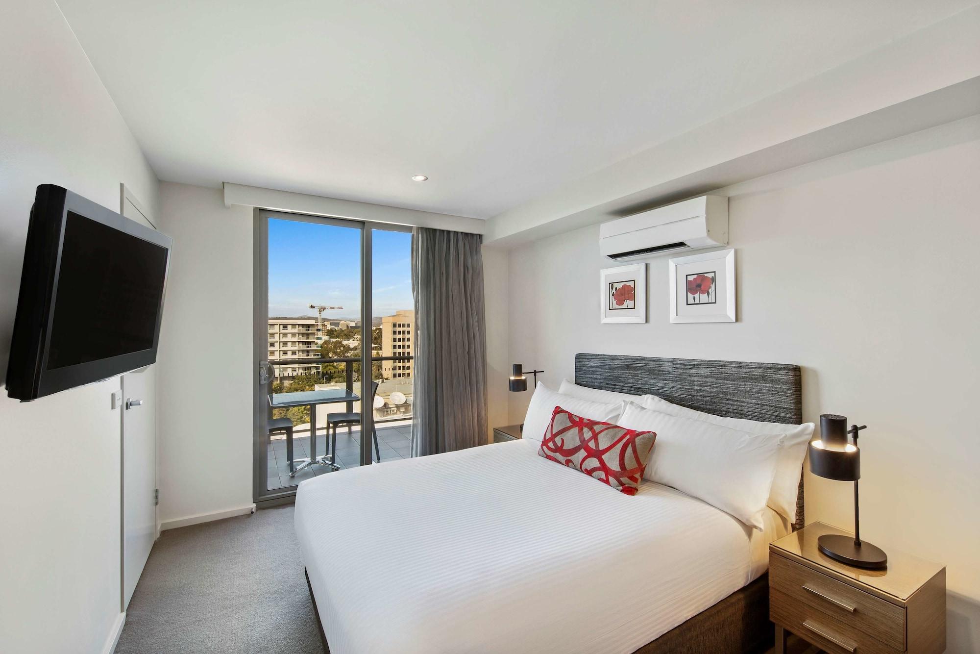 Adina Serviced Apartments Canberra Dickson מראה חיצוני תמונה
